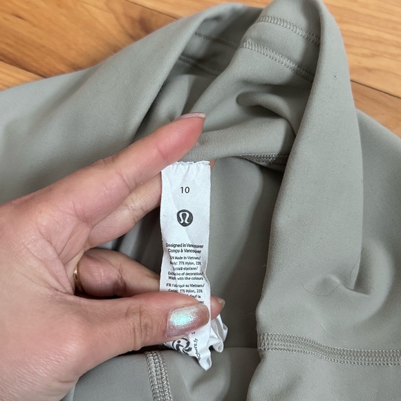 Lululemon Wunder Under Beige leggings 10 - Picture 6 of 9
